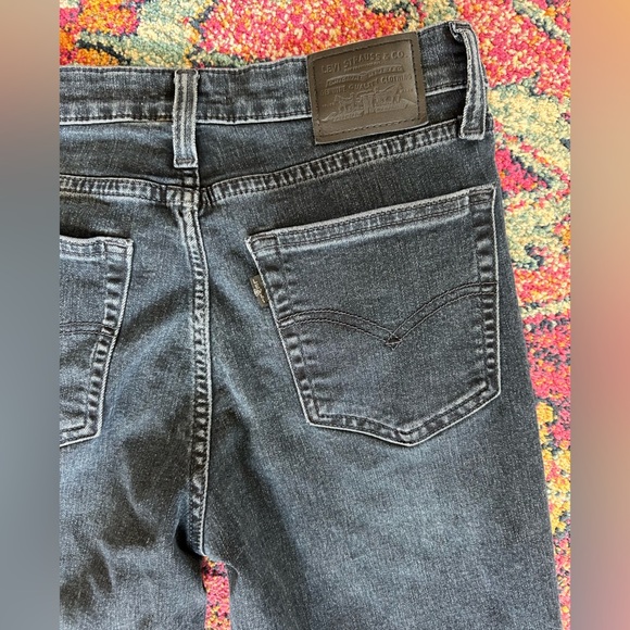 Levi’s | Women’s Dark Blue Premium 725 Highwaist Kickboot Side Slit Jeans, 28x34 - Picture 4 of 13